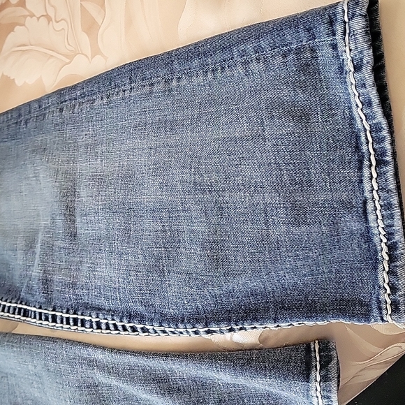 Jeans - Picture 9 of 14